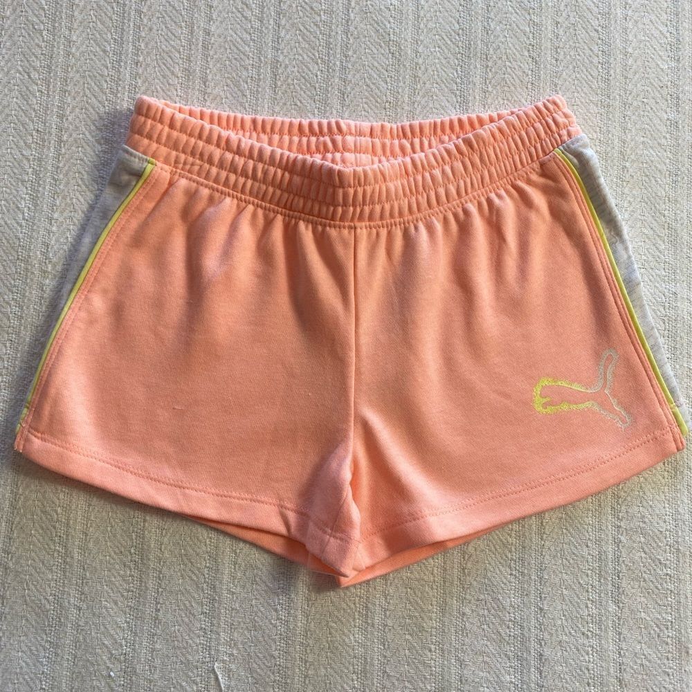 PUMA Girls Rebel Shorts Color: Elektro Peach
